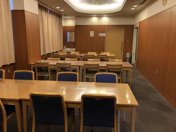 大阪市立鶴見斎場の小式場「お食事部屋」