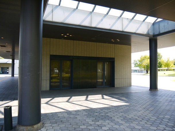 大阪市立瓜破斎場の外観